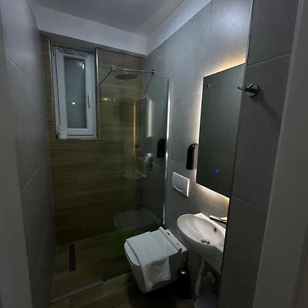 Hotel Coastal Shëngjin